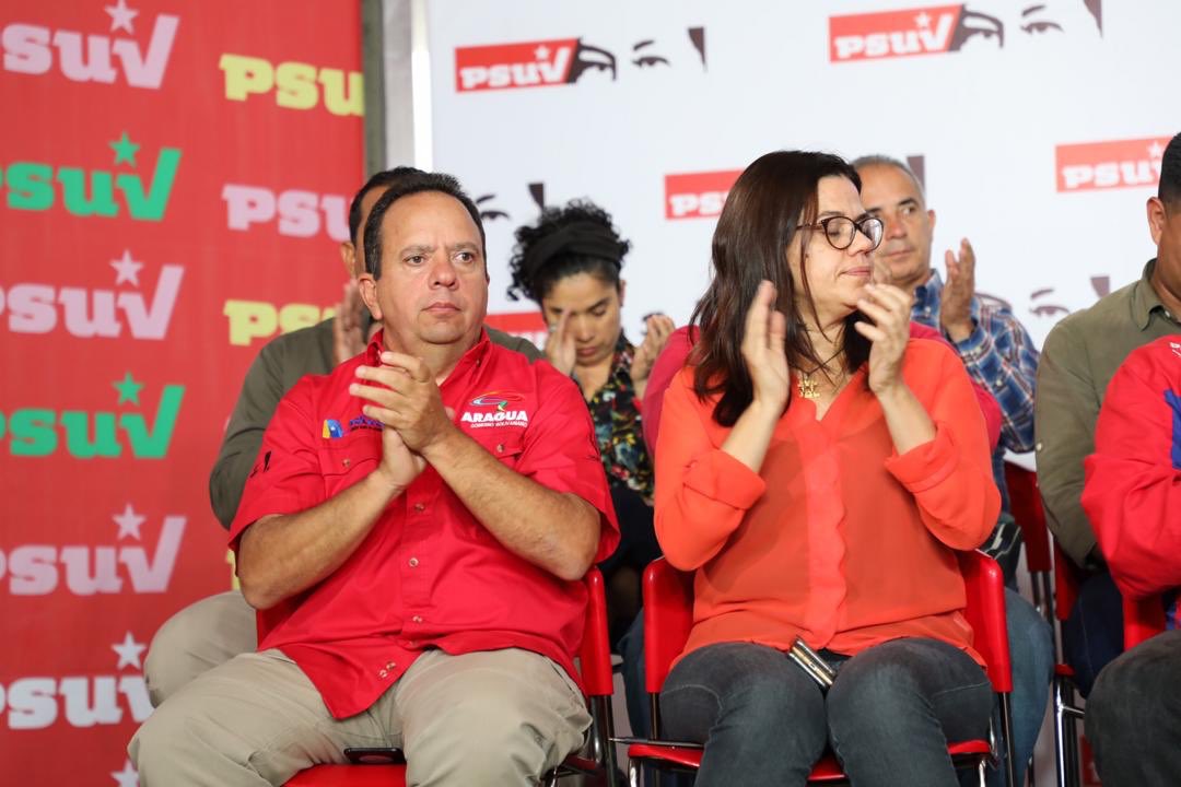 RMarcoTorres's tweet photo. #9Sep Junto a la dirección nacional del @PartidoPSUV acompañamos al  hermano @dcabellor en rueda de prensa semanal; nos mantenemos firmes con el pueblo patriota develando las falsedades de la oligarquía colombiana y sus planes en contra de nuestra nación 

#VenezuelaIndetenible https://t.co/m8q9CY4GLv