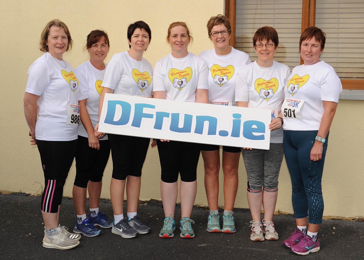 magaboutrunning's tweet photo. One of my fave photos and runs from 2018 and can’t wait to do it all again this coming Sat @dfrun_ie #DFrun #DoADara #WaterfordHospice #SearchandRescueDogAssociation https://t.co/v5hBLlY5wE