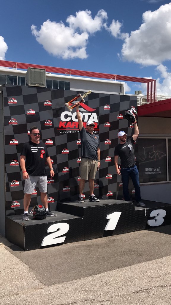 thetakeover_atx's tweet photo. The Twelve Rivers fam had an EPIC Monday out at COTA racing Go Karts π π And yes, there was lots of drifting, fishtailing and plentyyy of smack talking.
#jumponin #teambuilding https://t.co/zQNGAi0Ijx