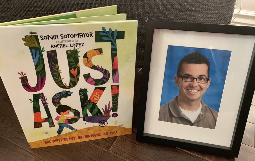 BadovinacL's tweet photo. Working to keep Dave’s passion going.  @JustAskPDSB #daveBstrong ❤️👓 #justaskPDSB https://t.co/7oFm0hi1ou