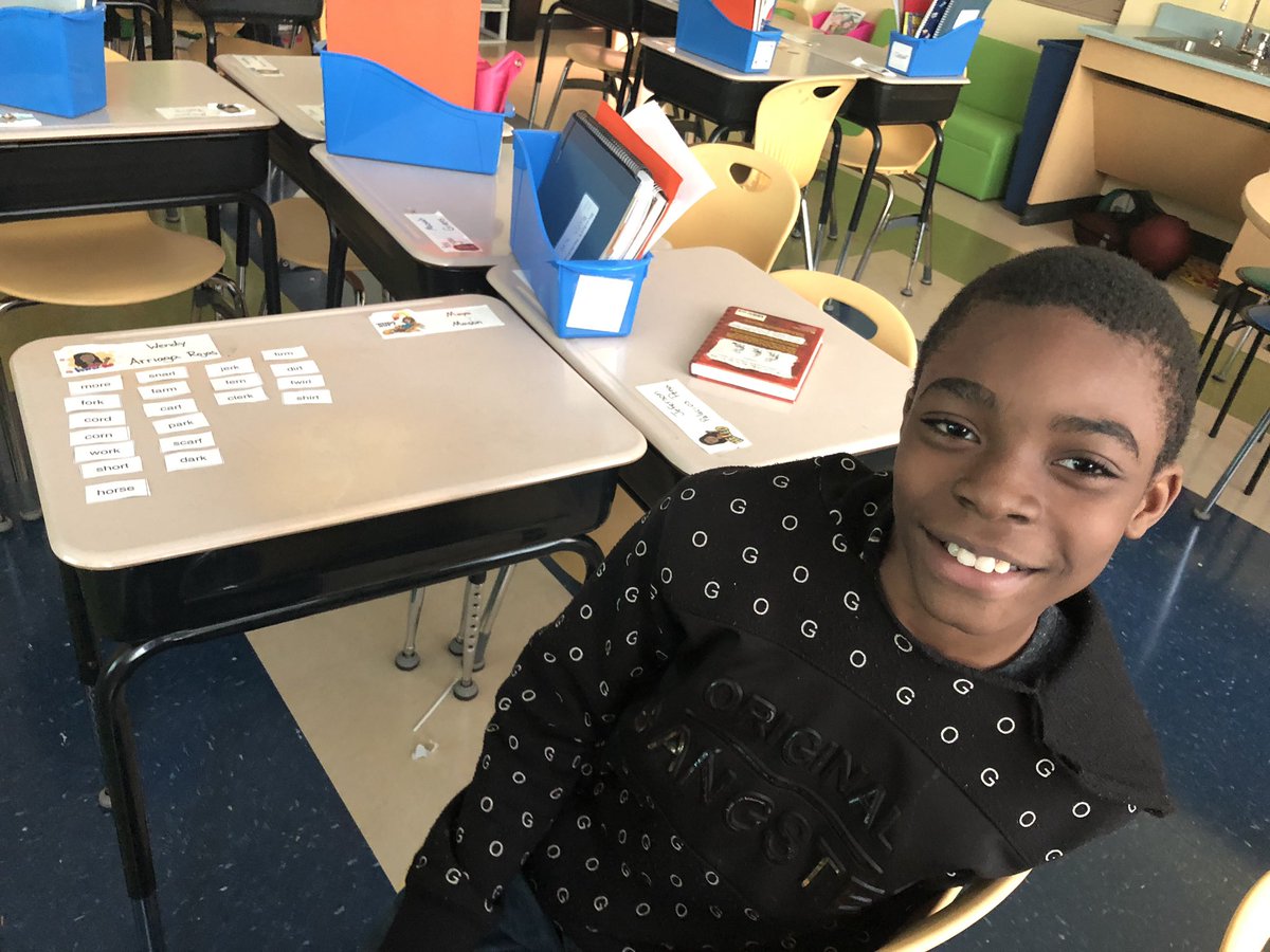 BrandeeStaud's tweet photo. 5th grade Word Study in action!  Practicing our speed sorts! @Hamilton_RV #BigBlueOneTheMove https://t.co/DPjTAy0BGv