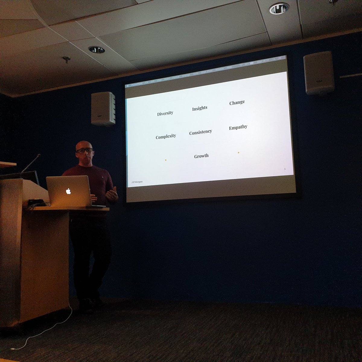 GeekChicSocial's tweet photo. My kind of event: well organised, well attended, great location at @jpmorgan Bournemouth campus for first #meetupcollider With @_uxcoffee_ event host/speaker @laura_yarrow and Paul Trenchard-Seys @paulseys UX design https://t.co/9qvu2tdGWN