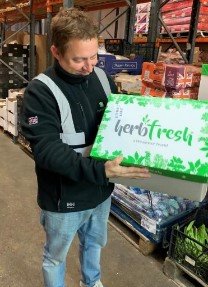Wealmoor's tweet photo. At Wealmoor we're passionate about reducing our impact on the environment and work hard to use more sustainable packaging materials. We've developed a chefs herb box which has allowed to move into a reduced carbon, increased recyclability option. #herbfresh #herbs  #reducedcarbon https://t.co/xkcXPqwUnO