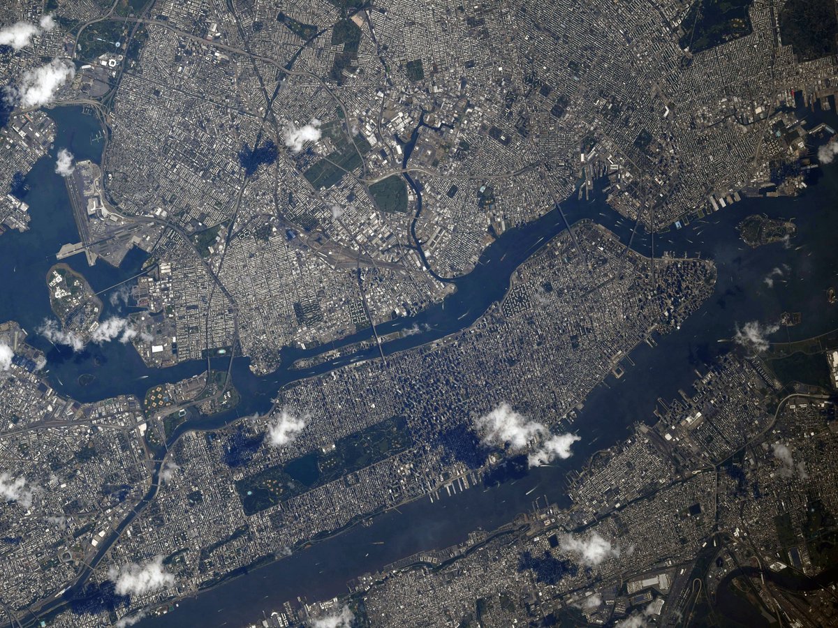 International Space Station tweet media