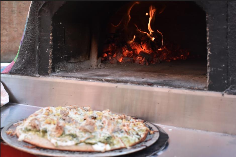 “We are in the business of making memories” - Guinevere's 

Known for their Italian and Scandinavian dishes, Jennifer &amp; Marco Fuoco are dedicated to providing guests with farm fresh produce and a hand crafted menu.

thefoodfront.org/partner/guinen… // #keepitlocalwoodland
#TheFoodFront