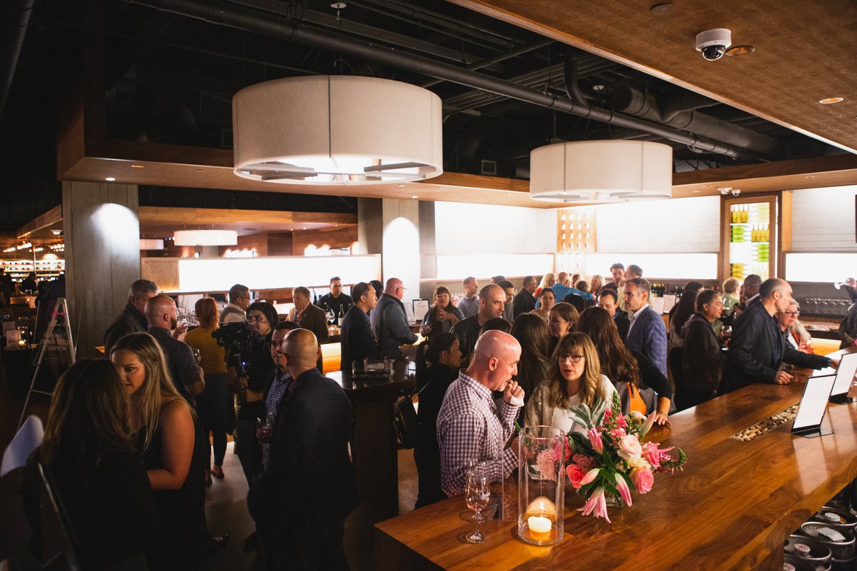 Scorpiondotco's tweet photo. Thank you to everyone who wined-down with us 🍷 at our #ADAFDI 2019 after-hours mixer in San Francisco! We loved getting to know hundreds of dental professionals over a stunning wine selection and yummy bites. See you all again next year! #WorldDentalCongress https://t.co/pBl6eDCEsR