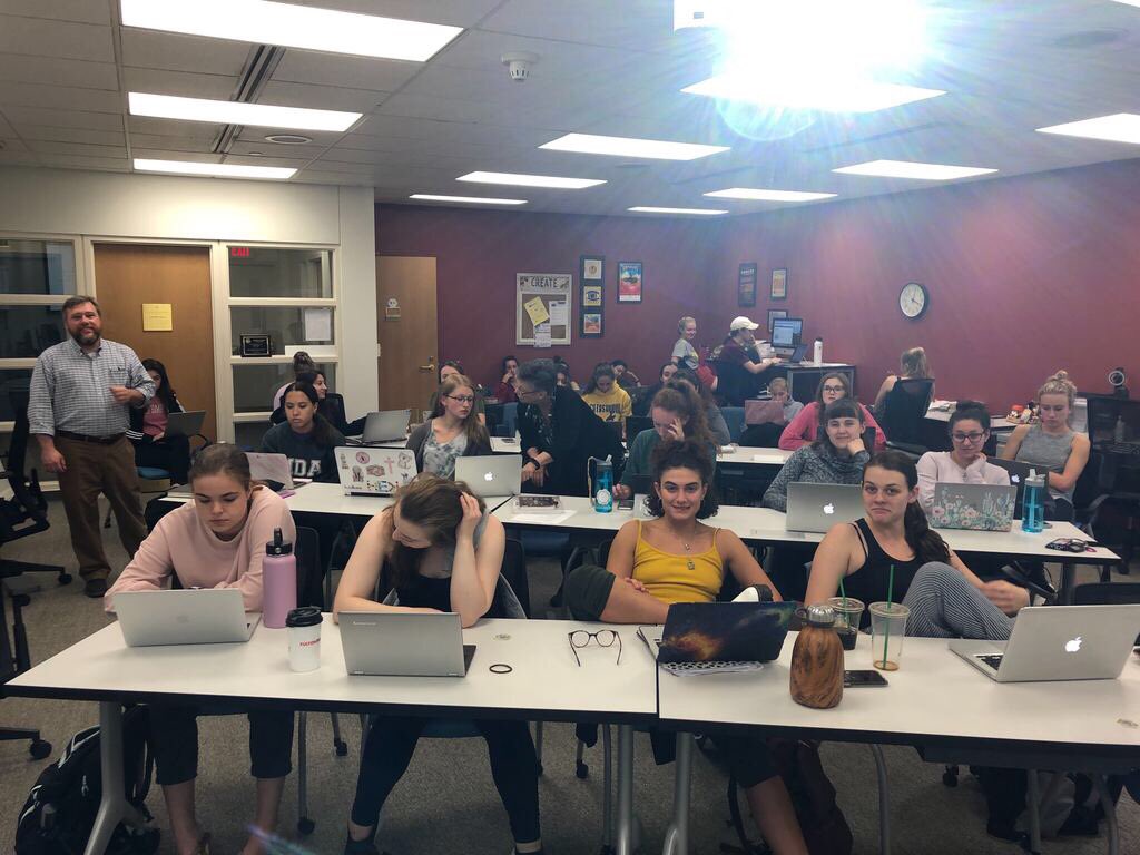 ltaub's tweet photo. Dancers and DocResearchers created their domains and the entrepreneurial studies students explored multimodal discussion with VoiceThread. @JennaAzar and @floatingtim what happens on Tuesday? 👀 https://t.co/N8zeLBTOH1