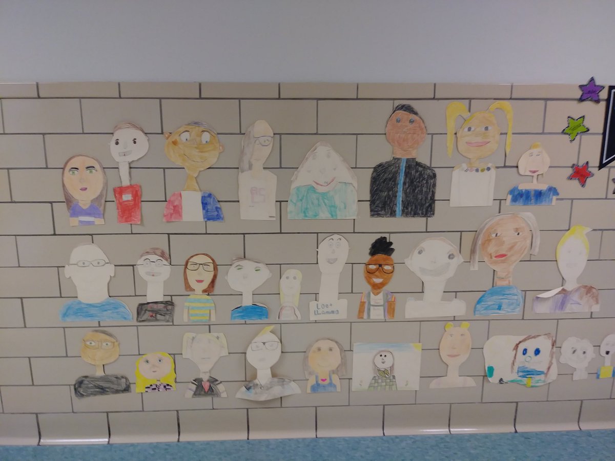 IndyPta's tweet photo. Some fun things outside the 4th grade classrooms #indyelementary #vikingp3 https://t.co/bhiq9uruZk