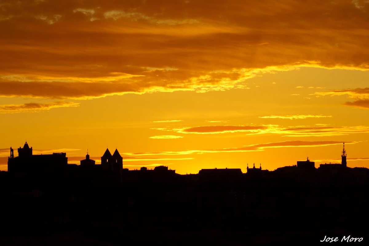 ✅ Otra mirada impresionante sobre nuestra querida ciudad #Cáceres. <a href="/GrupoCPHE/">Ciudades Patrimonio</a>