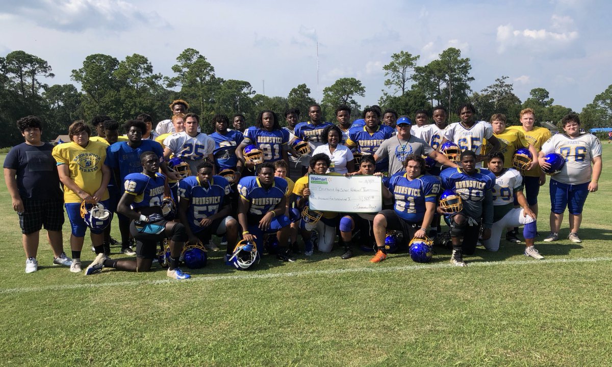 BrunswickFB's tweet photo. Brunswick High Football wants to send a huge shout-out to Mrs. Lassandra Bryant &amp; Mr. Roy Carroll @Walmart Store #2840 for their donation to our football program! Thank you for your support &amp; what you do for our community! #piratefootball #PiratePride #AllAboutTheFamily19 ⚓️🏴‍☠️☠️ https://t.co/Q92dYA784y