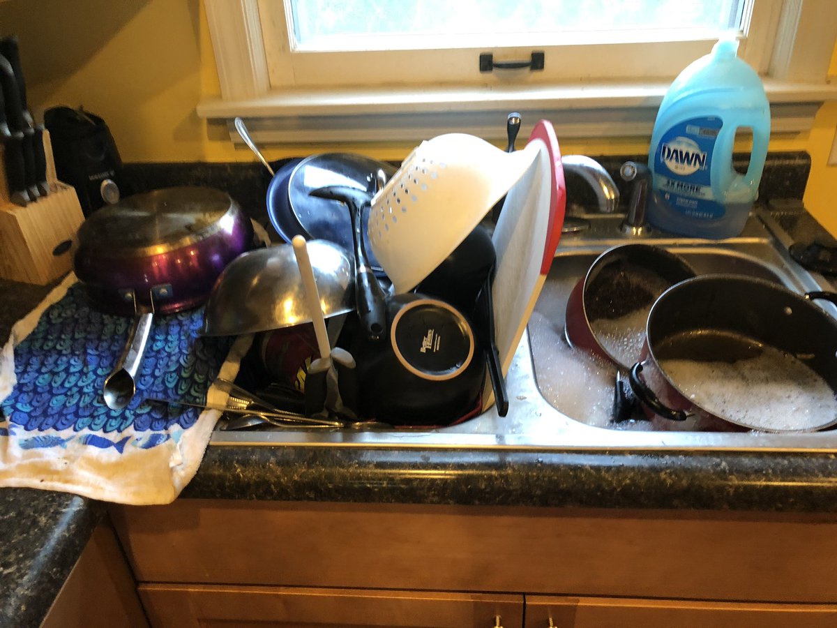 xcgirl13's tweet photo. Getting more confident in IRL section! Here is the finsihed product and the aftermath from my cooking stream!
#mealprep #girlcancook #FitnessMotivation https://t.co/WPmkSmNHji