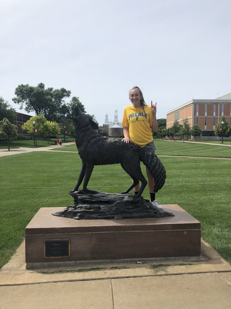 carleyduffney20's tweet photo. So excited to be a Yote❤️🏀 https://t.co/1a2L1UKFem
