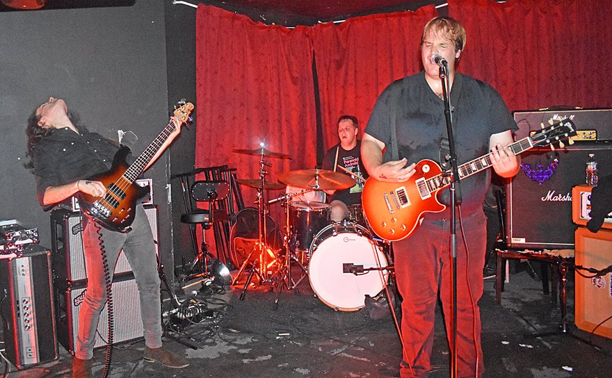 Sundrifter at <a href="/OBriensPub02134/">O'Brien's Pub Presented by Night Star Convenience</a>