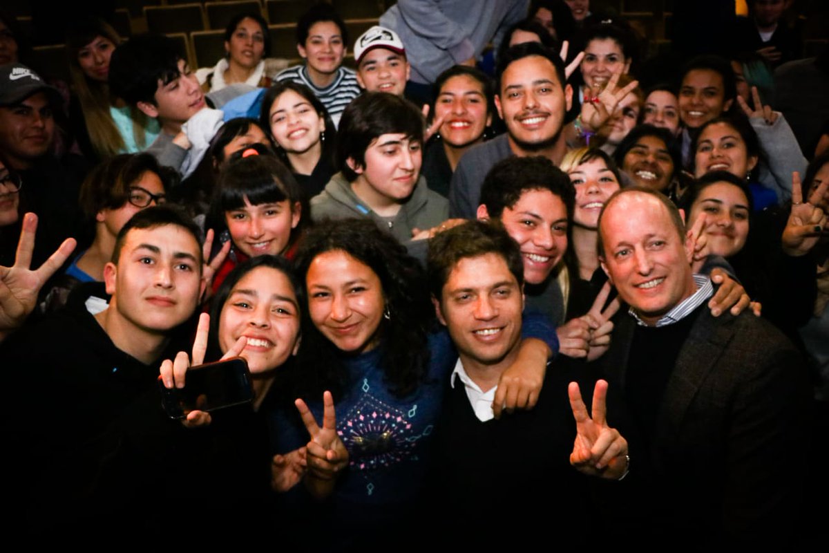 minsaurralde's tweet photo. Orgullosos del compromiso de nuestros jóvenes. ¡Cuentan con nosotros, siempre! @Kicillofok https://t.co/n1aBpfvpCp