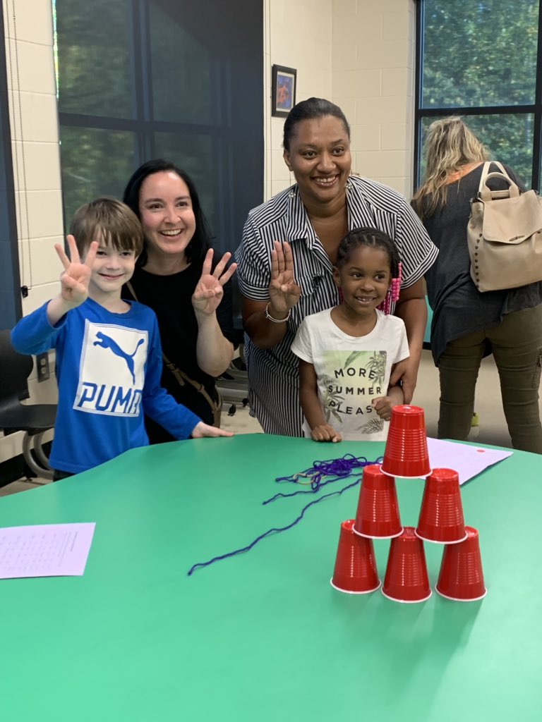SummitDriveES's tweet photo. Amazing participation from our Summit Drive community attending our first Leadership Night to introduce the Leader in Me 7 Habits! #summitdriven https://t.co/FueMisqIMR