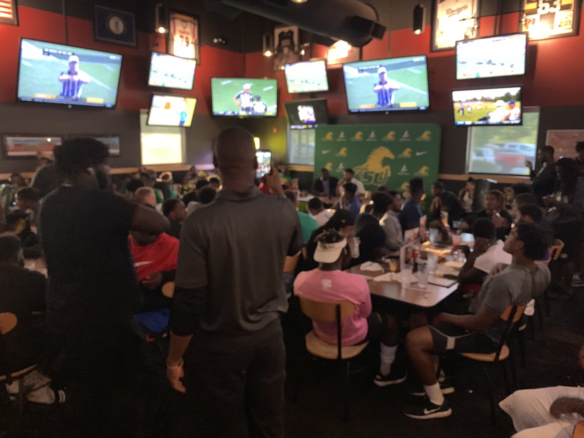 K-State takes over Buffalo Wild Wings Frankfort
