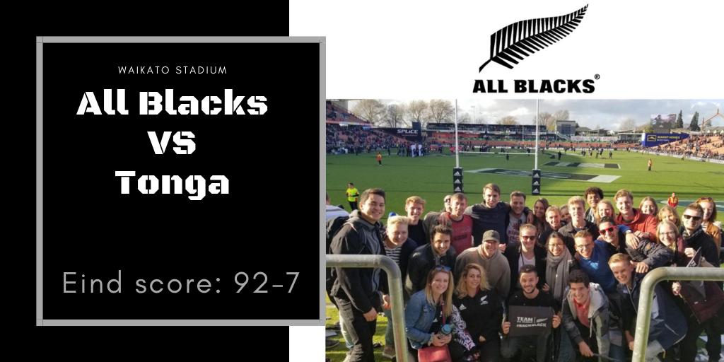 All Blacks VS Tonga afgelopen zaterdag en dat konden de stagiaires natuurlijk niet missen! Mooi weer, een enthousiast publiek en het beste rugbyteam zorgde voor een eindstand van 92-7! 🏈