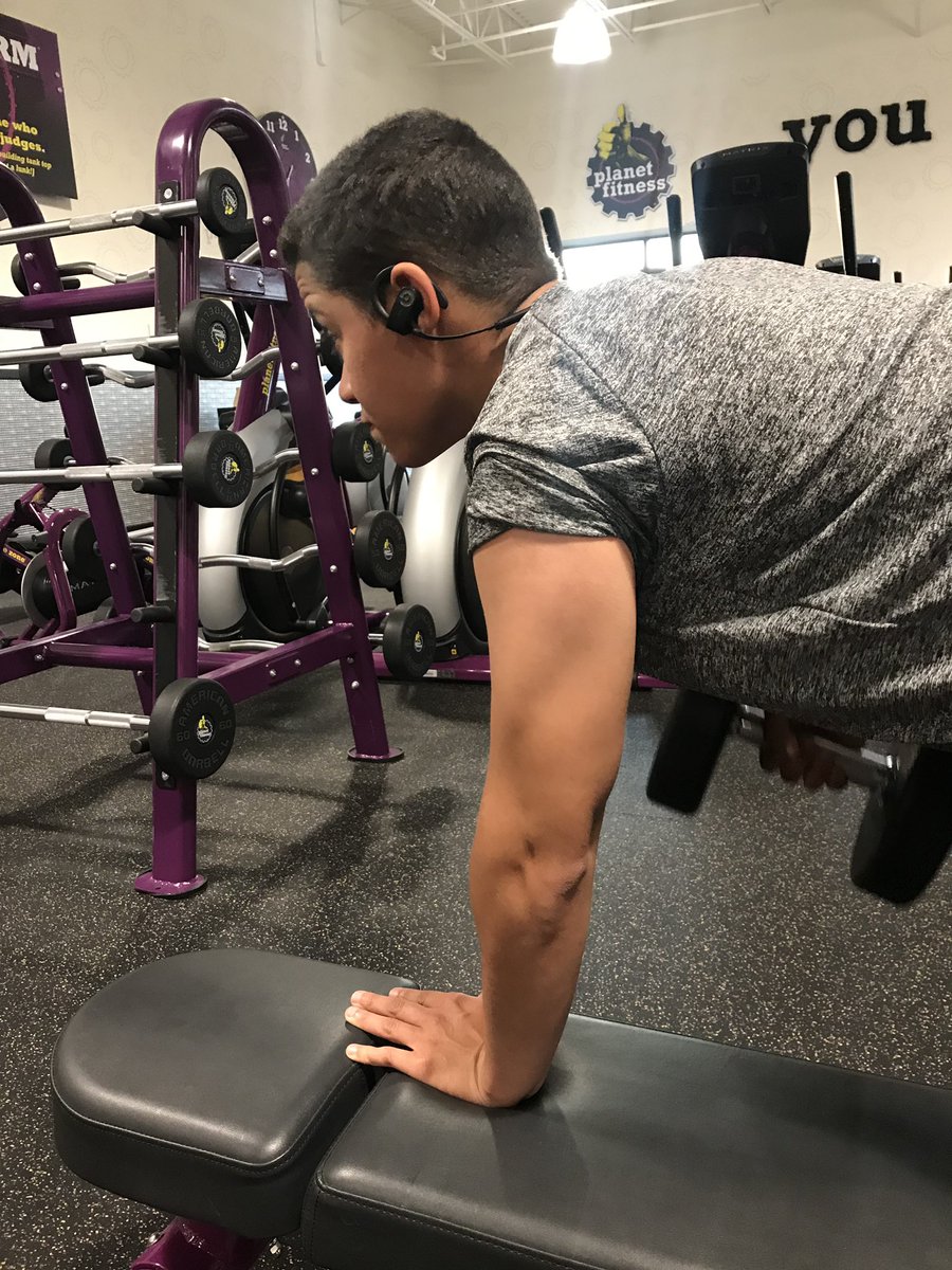 britskijones's tweet photo. It’s almost Tuesday so #toolpic posting now because I’ll be asleep on Tuesday 😂🤪 #MondayMood https://t.co/eWtURBNVYU