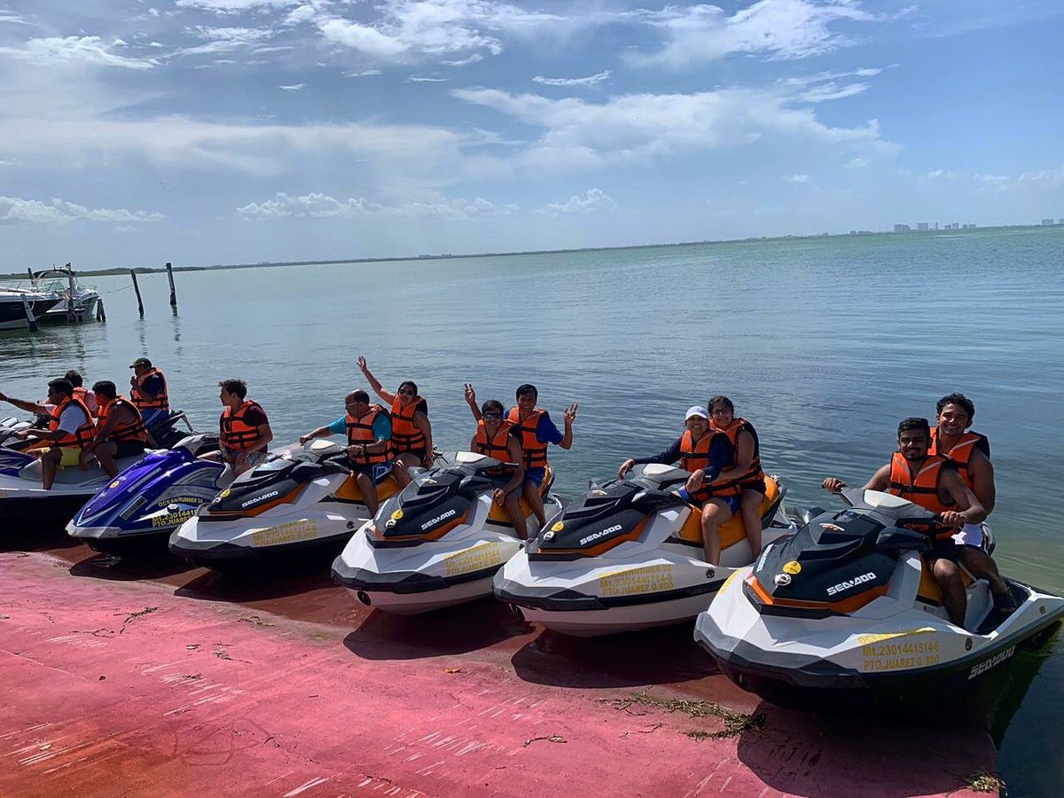 OceanRunnerTour's tweet photo. Monday tour in the caribbean #Cancun #OceanRunner #tour #fun #extreme #snorkel #caribbean #FelizInicioDeSemana #waverunner #promo https://t.co/x0DgLpDNRj