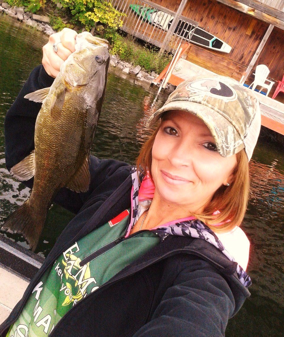 KristaFishes613's tweet image. Caught a few smallies too lol... #LadyAngler #Streamside #GirlsWhoFish #GoFishInOntario #SmallMouthBass 🎣🇨🇦
