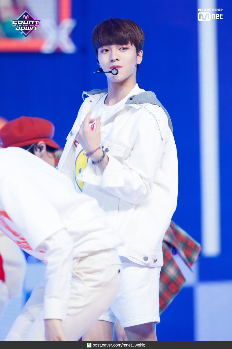 firstlight0709's tweet photo. 💛
#차준호 #CHAJUNHO #엑스원 #X1 https://t.co/cs51Oi5121