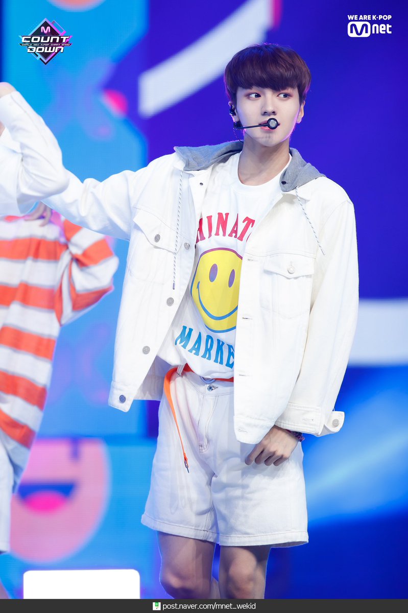 firstlight0709's tweet photo. 💛❤️ 
#차준호 #CHAJUNHO #엑스원 #X1 https://t.co/NGZNXgBG36