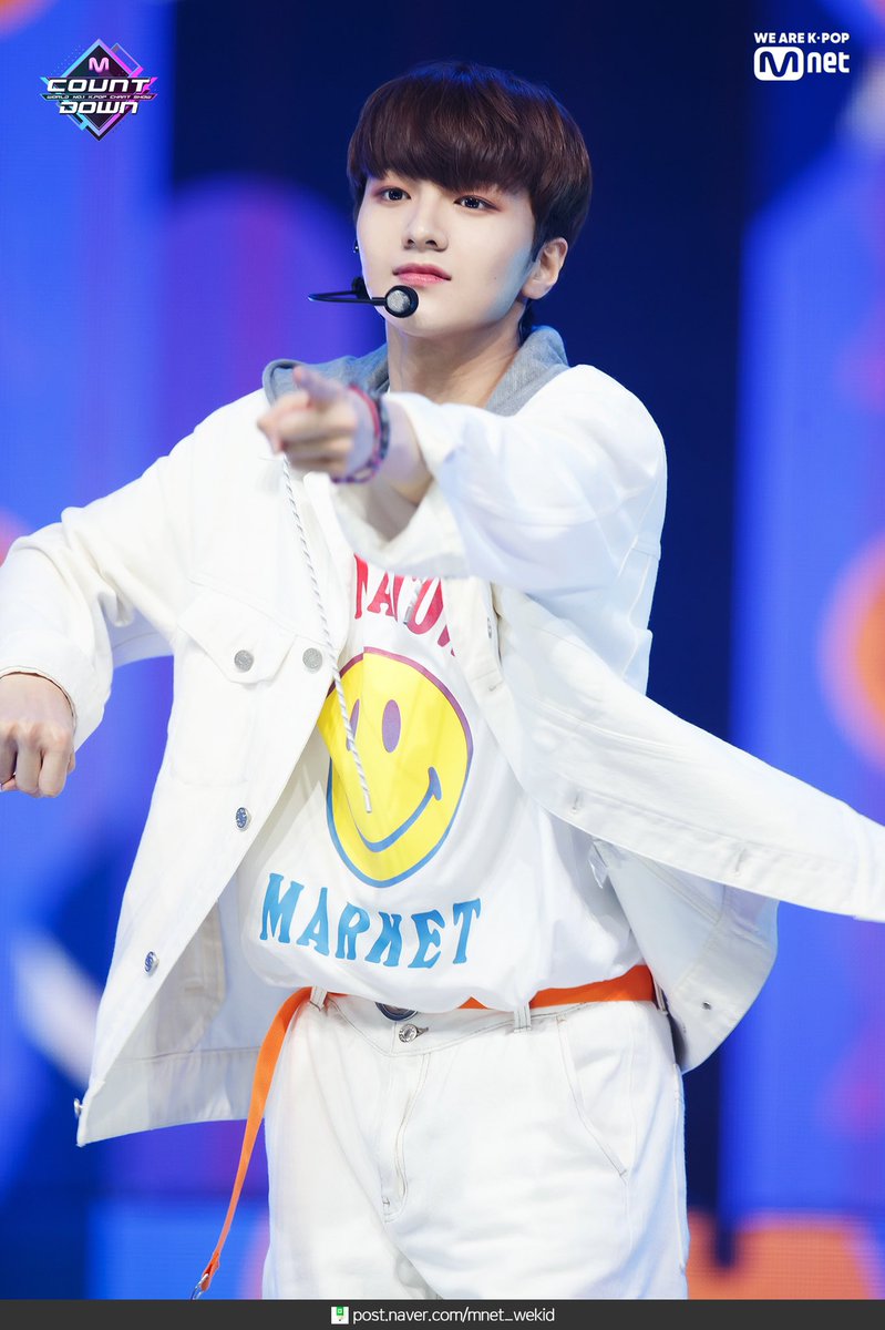 firstlight0709's tweet photo. 💛❤️ 
#차준호 #CHAJUNHO #엑스원 #X1 https://t.co/NGZNXgBG36