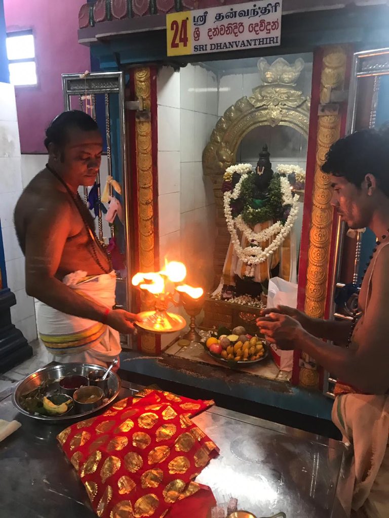 bundeljayse's tweet photo. Thank you Sirs for arranging #Danavanthri Abisheka #Pooja and #KunmumaAsthrothi Poojas at #VishnuKovil in #Mutwal #Colombo #SriLanka https://t.co/LNKI4ARFKU