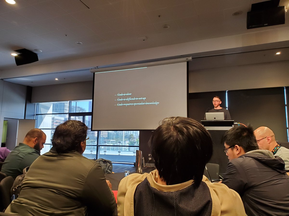 mybluewristband's tweet photo. Here's @markdalgleish speaking about strategies of using components with design systems at @componentsConf!

Gotta bring everyone along the way! Especially those who don't know how to code.

#components19 https://t.co/BFzoJod4iU