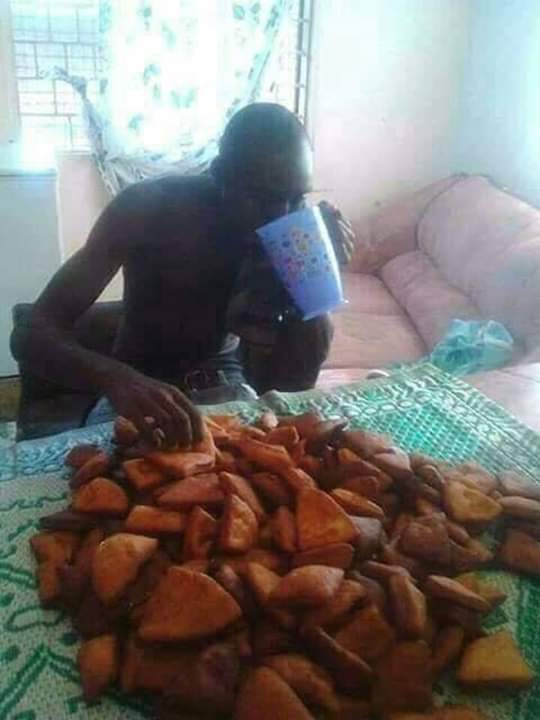 PSidandi's tweet photo. If you cannot count it using #Luo_script Numbers with two hands then most probably you have ordered too much for one person @surum_ @Kenyans @kkamutati @cheka254 @mc_jakakamega @OjokRe @Kerichjoseah @MrManase @melitah_kabelo @StudioAfrika @SpiritOfKisumu @gesacho_glaser @codida https://t.co/xibujJa5Zj