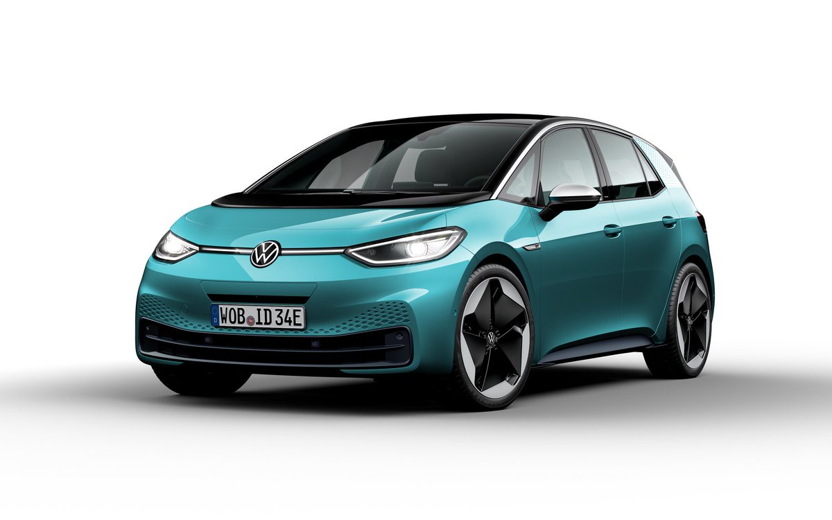 VW_AldautoMotor's tweet photo. ¡Buenos días!. Si eres de los que todavía no vió ayer la presentación mundial del #ID3, aquí van algunas fotos del #coche. 😁👌😍😉😎🚗
#volkswagen #vw #IDFamily #vwcars #vwfuture #aldautomotor https://t.co/OLnJSDa4jU