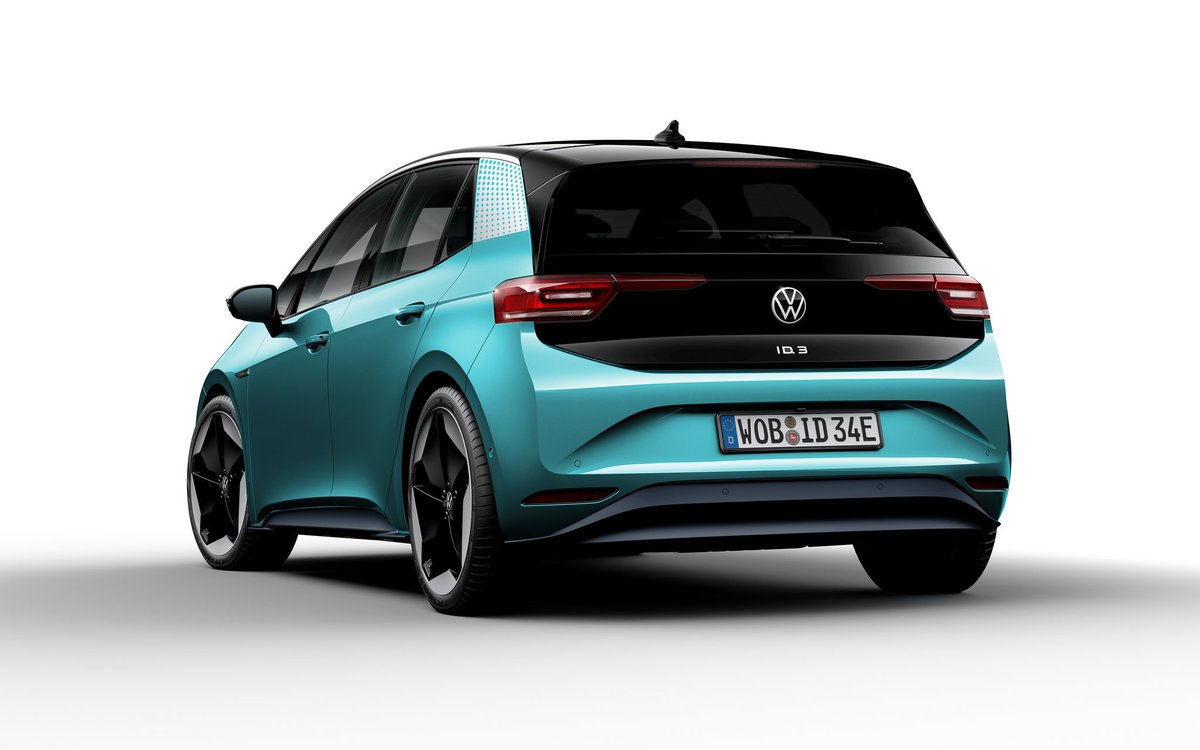 VW_AldautoMotor's tweet photo. ¡Buenos días!. Si eres de los que todavía no vió ayer la presentación mundial del #ID3, aquí van algunas fotos del #coche. 😁👌😍😉😎🚗
#volkswagen #vw #IDFamily #vwcars #vwfuture #aldautomotor https://t.co/OLnJSDa4jU