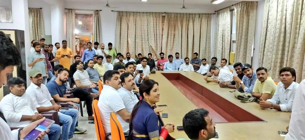 imVINAYAKTIWARI's tweet photo. सभी दिल्ली विश्वविद्यालय में पढ़ने वाले छात्रों से निवेदन है कि डूसू चुनाव में #ABVPPanel 1 5 3 4 को वोट देकर विजय बनाये । अगर आप खुद नही पढ़ते हो तो अपने मित्र या रिश्तेदार पढ़ता है तो उन्हें भी निवेदन करें।
#ABVP
#DUSU2K19
@ABVPVoice https://t.co/falrkioLEV