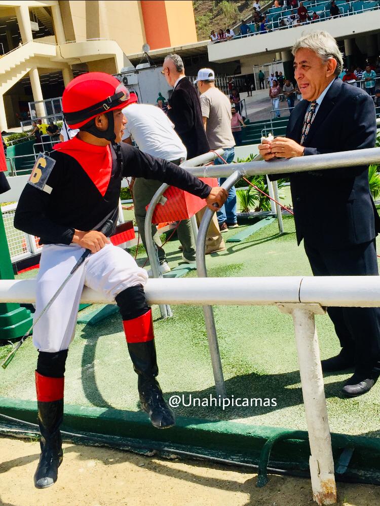 jockeypronos's tweet photo. Desde ya, y primero que en cualquier revista, están en  https://t.co/Qtoh1tR9Yv  todos los inscritos y retrospectos de los ejemplares que competirán este fin de semana en La Rinconada visita https://t.co/djP5HJ2JBR y haz rt para que todos se enteren https://t.co/AMLNWGtqzc