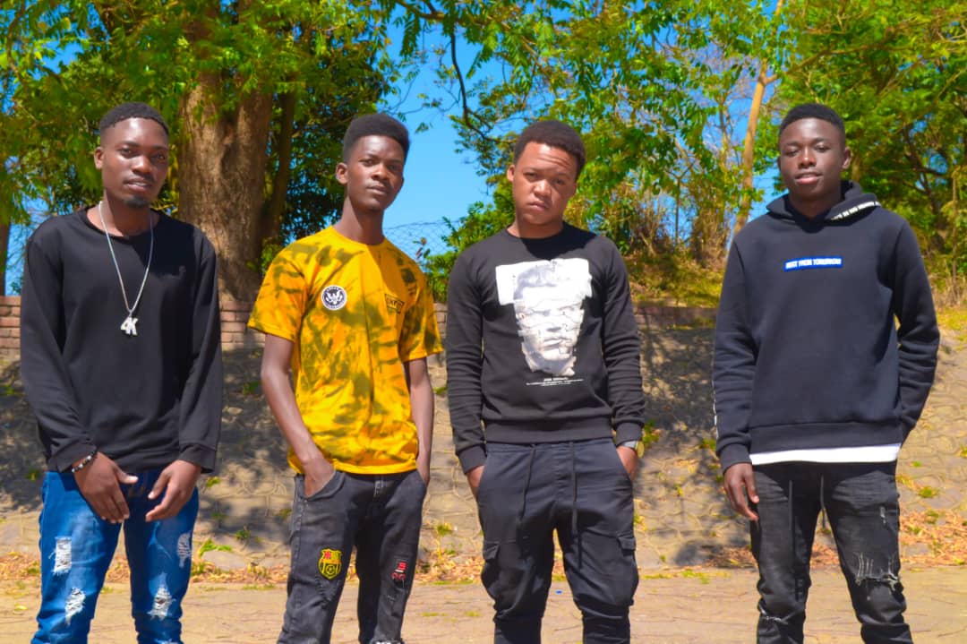 WWanyengo's tweet photo. Thanks everybody who came through 
#Igwe shooting was lit 🔥
Being Dressed by  #Umodzi_Fashion_Designers
#Directed_By_M_Feli
#Lighting_By_Victor_Bonke
#DOP_By_Guntola and #SAM
To be Out Soon on my Birthday 
#25September
#WanyengoMovement https://t.co/xZEl7Kyz7e