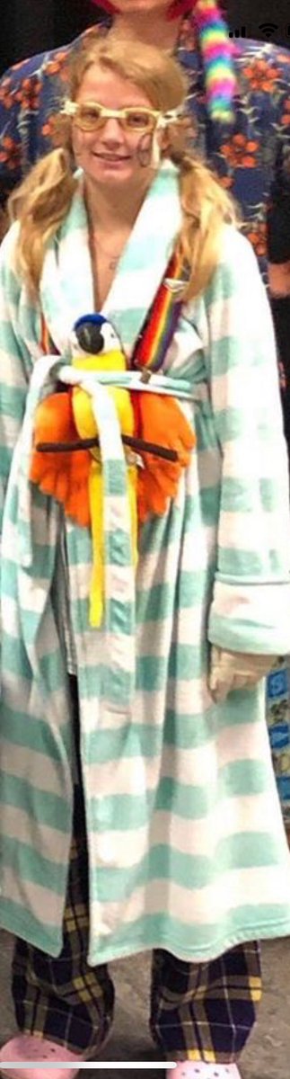 zodunham's tweet photo. open for a fun surprise @vhsbakersdozen https://t.co/rl83WFTwLm
