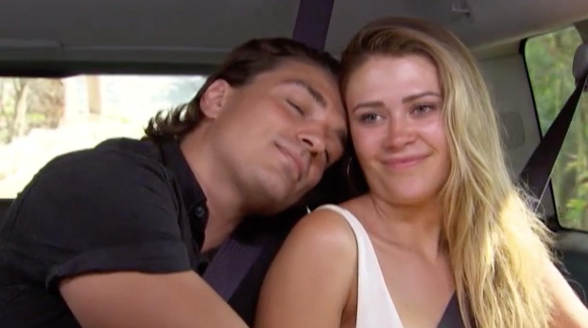 BachPartyPod's tweet photo. when you realize that you maybe should've stuck with the nice 6'6" guy who lives in an actual home with insulation instead of risking it all for a dude who left you on your birthday and also lives in a van
#BachelorInParadise https://t.co/0zetRSdzIB