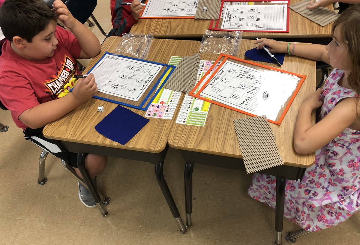 Kicking off week #2 by communicating with a partner, learning to use new school tools,  controlling our voice volume and reading sight words, too....every minute counts! #carmel6cs <a href="/CarmelTA3/">Carmelta</a> @Carmelschools @carmelsupt @KESPrincipal6Cs <a href="/JanetWarden/">Dr. Janet Warden</a>