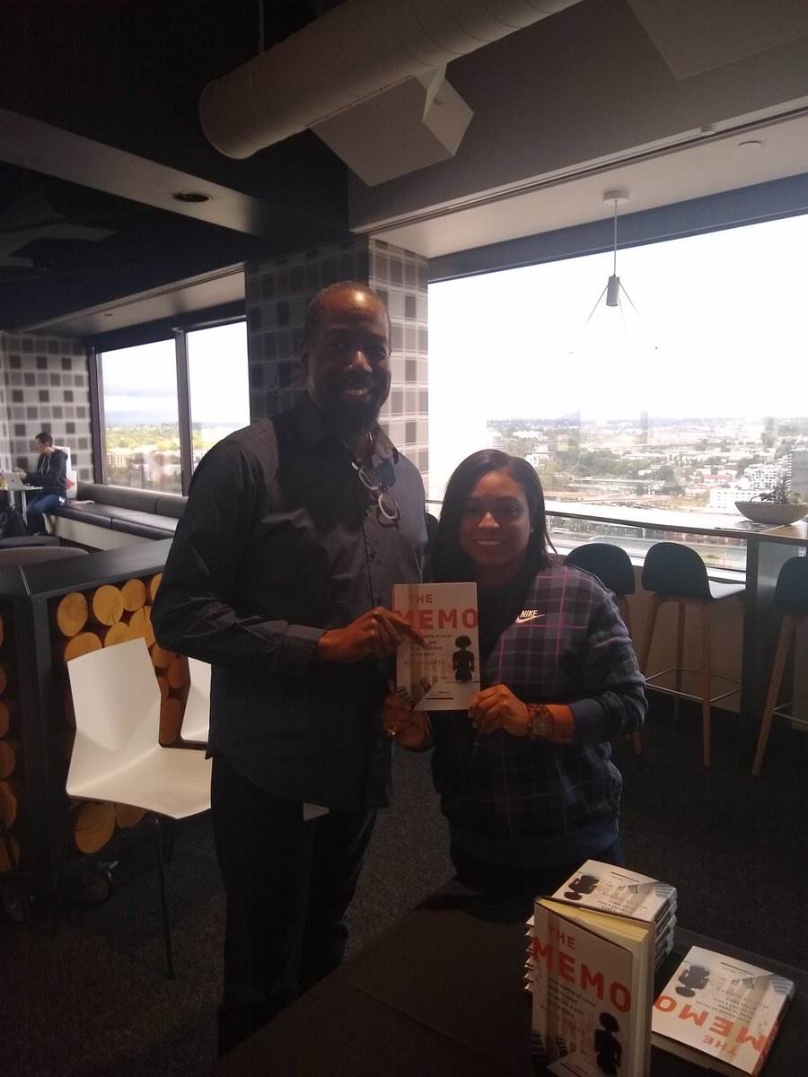 PDXTimB's tweet image. The house is filling up in anticipation of our special #FutureTalks event with Minda Harts (@MindaHarts)!  So excited this day is finally here and I got an autographed copy of her book!  #TheMemo