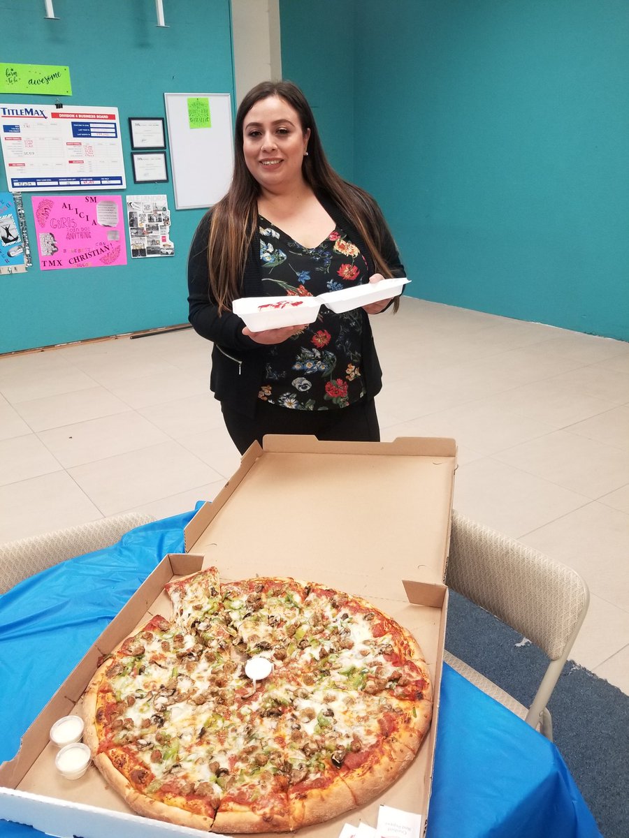 Celebrating my SM's birthday!!!! Happy Birthday Alicia  <a href="/TeamD97/">Lana Garner R25</a> @NBAXTERD30 <a href="/Michael10121430/">Michael Kelleher</a> <a href="/TMXCompanies/">TMX Companies</a>