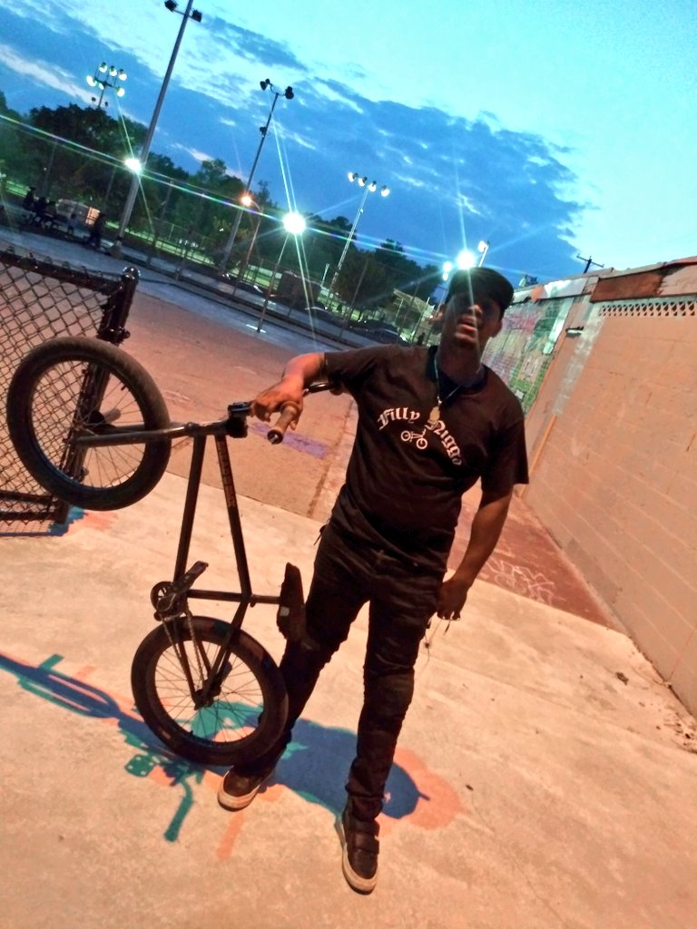 MrFNTM's tweet photo. #BagDAD #BMX #breadbmx https://t.co/1yeWGpxlOf