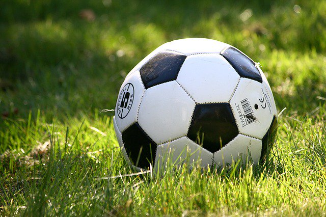 MVSAthletics's tweet photo. Varsity soccer defeats Bellevue 8-6 this evening. 
Goals: Logan Boldrey 1, Garrett Pearson 1, Devin Thompson 2, Eli Nelson 4. 
Assists: Eli Nelson 1, Owen Bailey 1, Garrett Pearson 2, Devin Thompson 2. https://t.co/A8Y3QpsFWJ