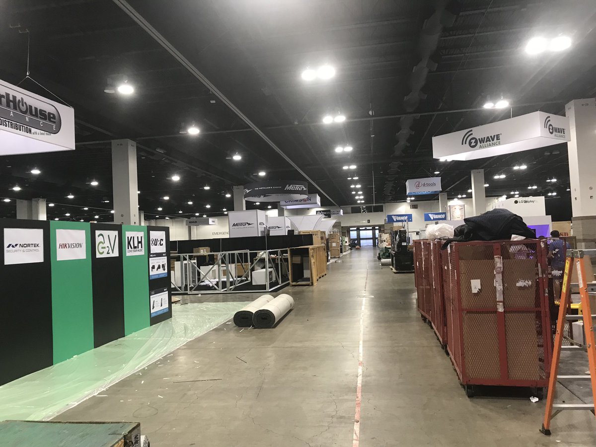 katyemcgregor's tweet photo. BTS: @CEDIAExpo show floor booth build well underway! See you soon, #AVtweeps! #CEDIAExpo @KMB_Comm in the house tomorrow! #WitWiKMB https://t.co/5HxRJZ9rLB