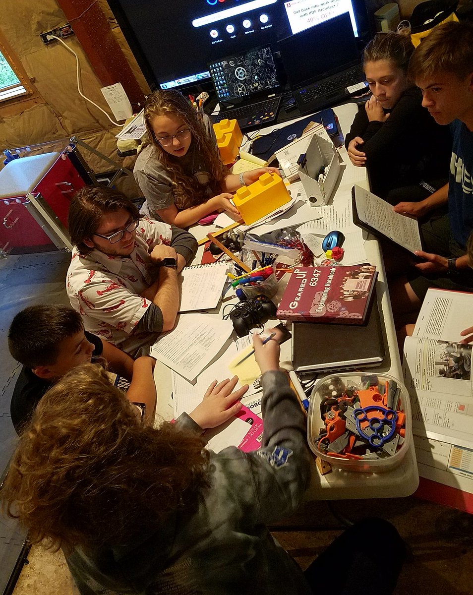 Design brainstorming meeting! See the NEW challenge SKYSTONE game reveal video here: youtu.be/XiGB_8Ppnbs Sooo excited! Good luck teams!