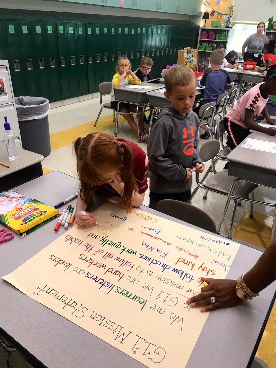 MsHurleysWorld's tweet photo. Today we created our Class Mission Statement!!!😍😍😍😍😍 #LeadershipLivesHere #1stgrade https://t.co/OB8Nn758dT