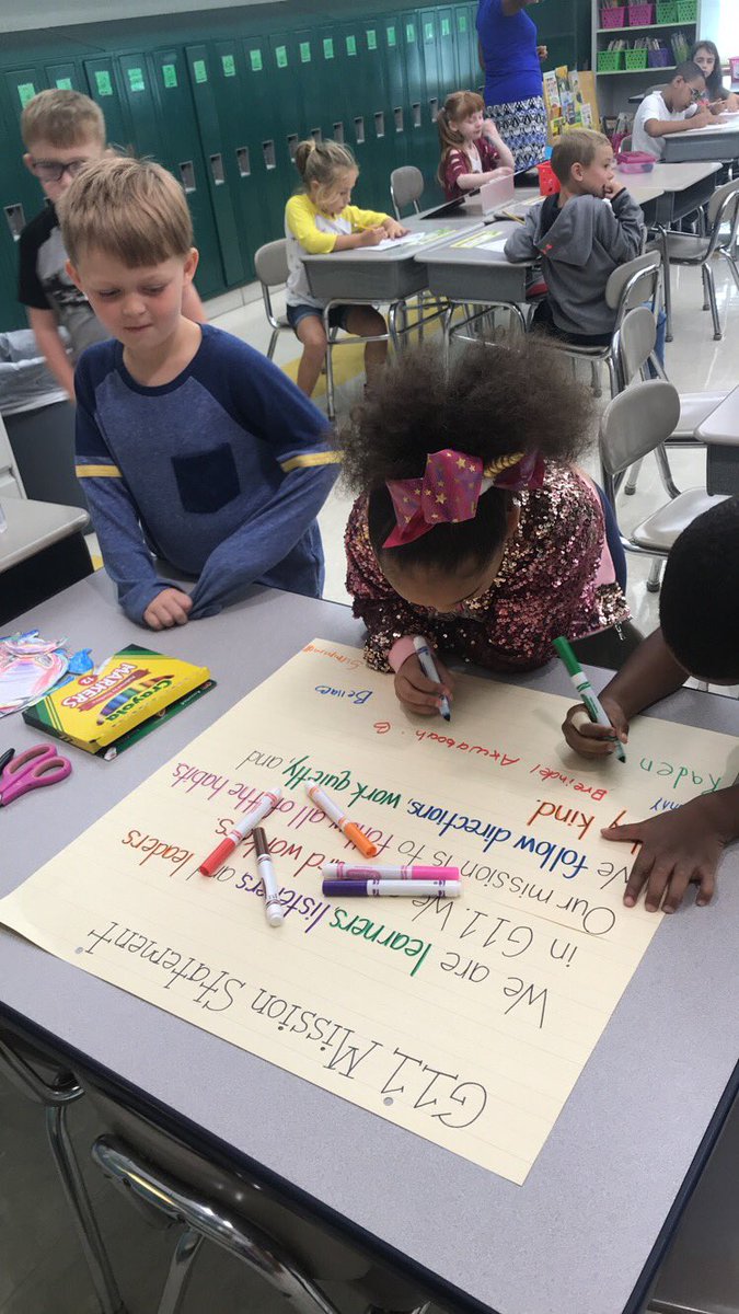 MsHurleysWorld's tweet photo. Today we created our Class Mission Statement!!!😍😍😍😍😍 #LeadershipLivesHere #1stgrade https://t.co/OB8Nn758dT