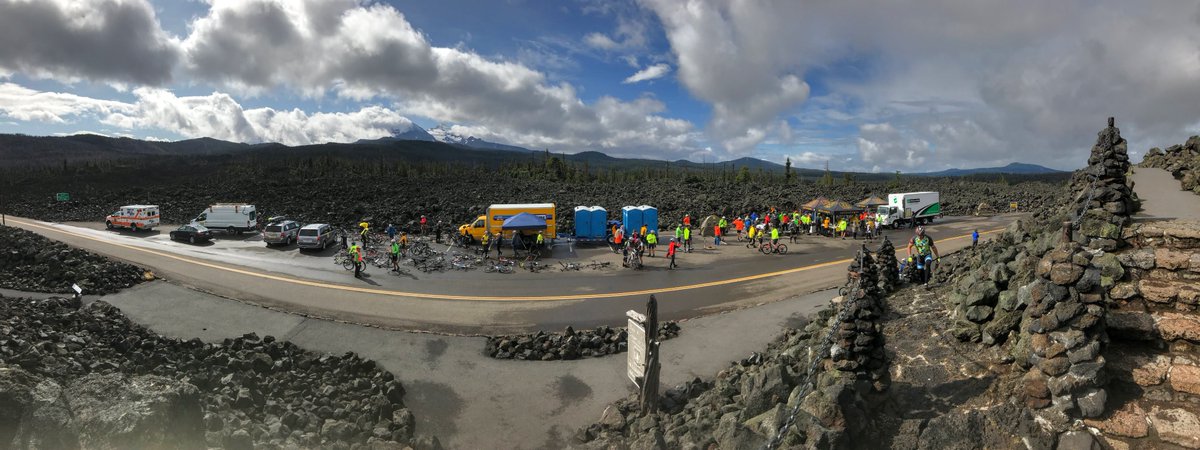 willametteNF's tweet photo. A soggy wet day did not stop these super cyclists! #CycleOregon athletes crossed over the Cascades Scenic Highway today as part of their 400+ mile voyage through Oregon.
📸: Kathy Campbell, Dee Wright Interpretive Ranger Program https://t.co/bKSPmjg9Rt