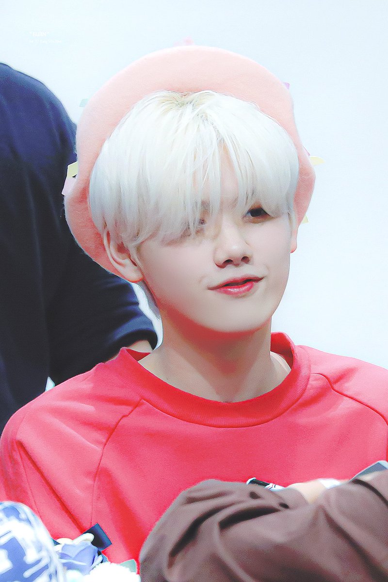 elfin_mh's tweet photo. 190908 상암 팬싸 HQ

👥👤👥뭐야..👤👥👥👤👥👤👥👤👥👤👥👤웅성웅성..👤👥👤👥👤👥👤👥뭐지...?👤👥👤👥👥강민희 요정이야...?👤👥👤👤👥👤👥👤👤👥👥👥👥👤👥웅성웅성..👤👥👥사람은 아닌데..?👤👥👤👥👥뭐야...👤👥👤👥아 눈부셔..👤👥👥👤👥👤

#X1 #엑스원 #강민희 #민희 #MINHEE #쾌남 https://t.co/cZKDKONObS