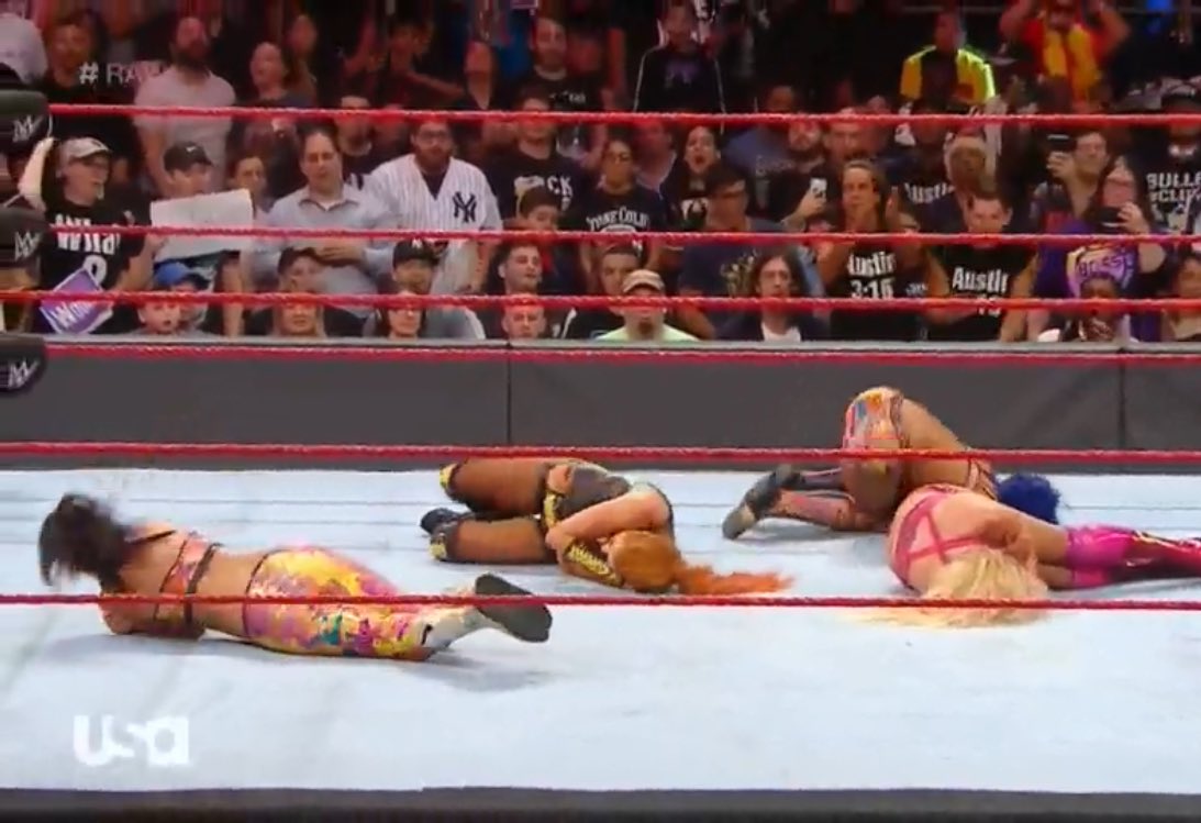 visionembracer's tweet photo. #ILayWithSasha #ILayWithBayley #ILayWithCharlotte #ILayWithBecky #RAW https://t.co/xxVY2u3IkY