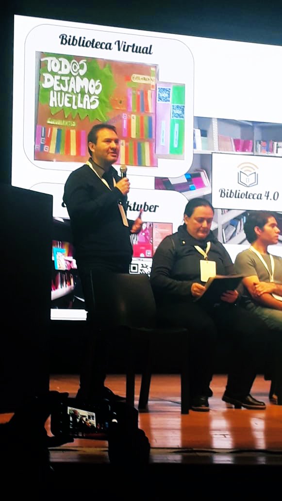 MarcePcx's tweet photo. Hoy estuvimos en la jornada #bibliotecasEscolaresBA compartiendo el proy. “biblioteca 4.0”con @MichalTatiana, que busca innovar en los formatos de socialización de las obras de la biblioteca y aportar creaciones  de los estudiantes potenciadas por las TIC #mediaintecsf #EEM1DE21 https://t.co/hLtmgxFAGi